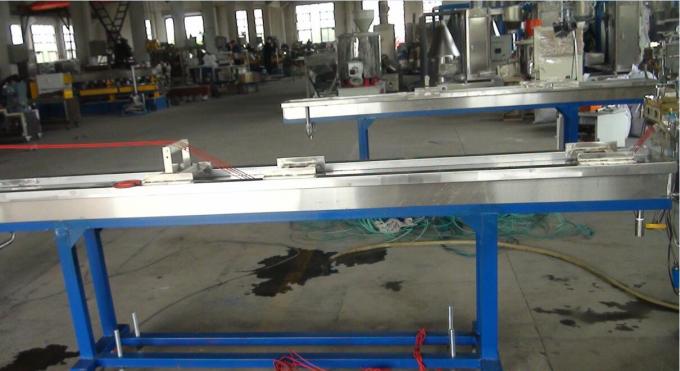 tipo del corte del filamento de la refrigeración por agua de la máquina de la fabricación del lote principal 100-150kg/H